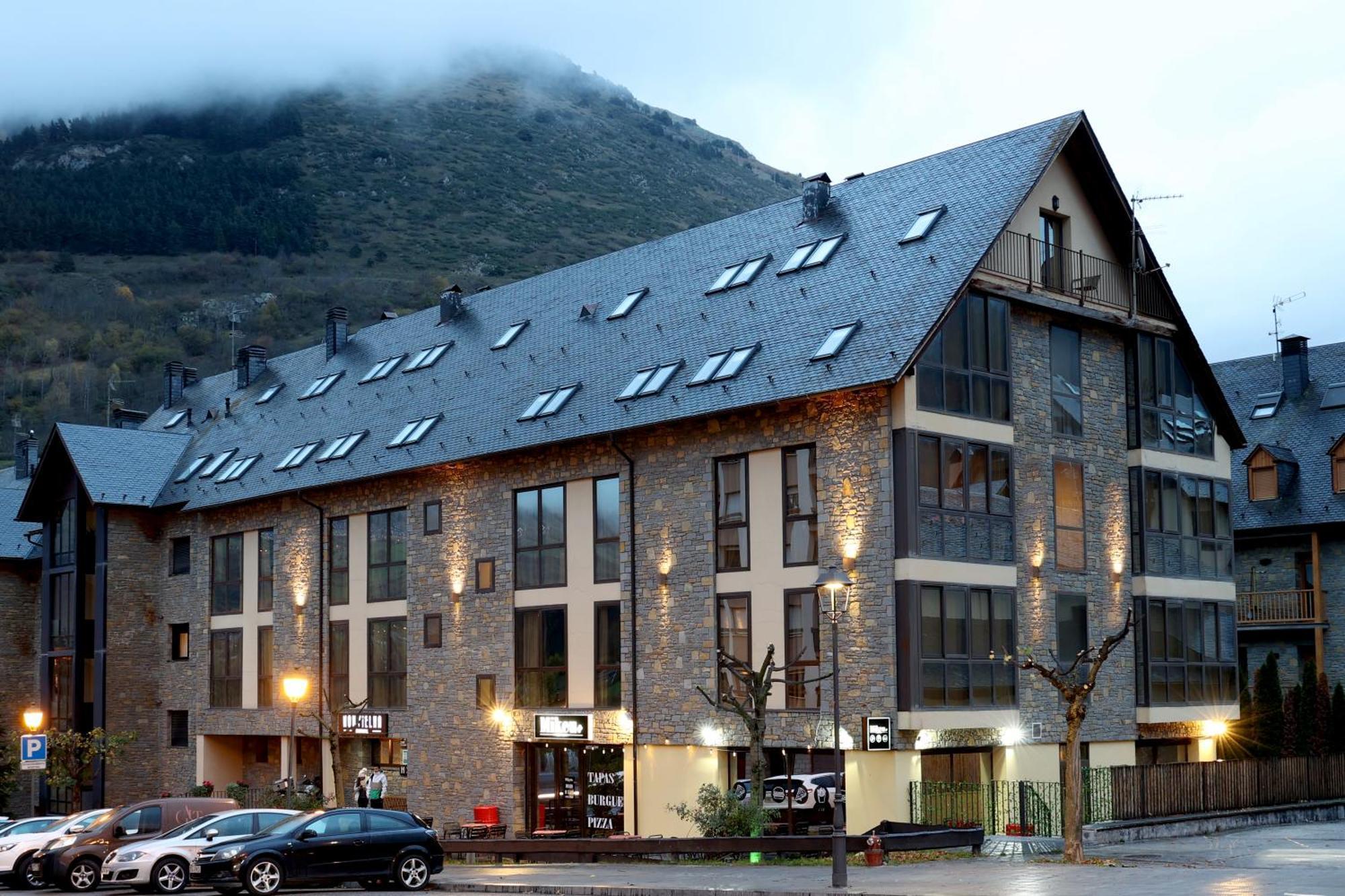 Aparthotel Nou Vielha Exterior foto